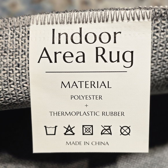 Unk Vintage Style Door Mat with Blue and Beige Accents - Picture 2 of 3